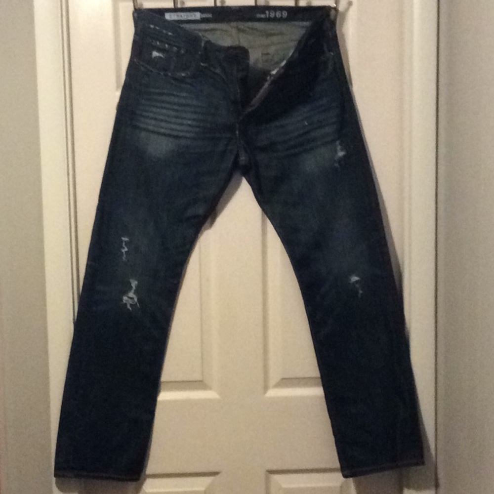 Gap Men’s distressed blue jeans